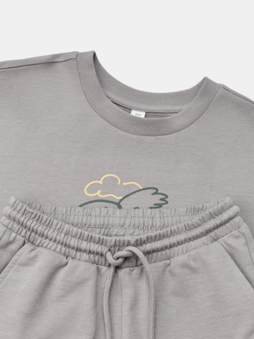 комплект из футболки и шорт для девочек по цене 1499 руб вид справа