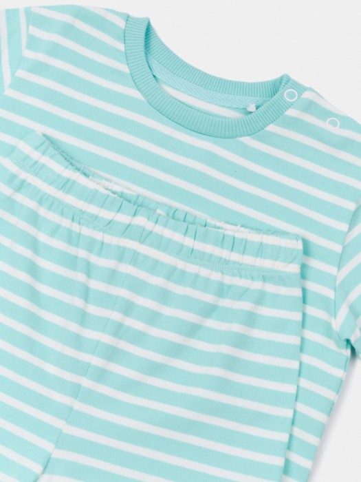 комплект из футболки и шорт в полоску для малышей из россии вид сбоку