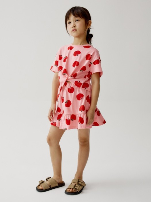 комплект из футболки и юбки для девочек от бренда sela вид слева