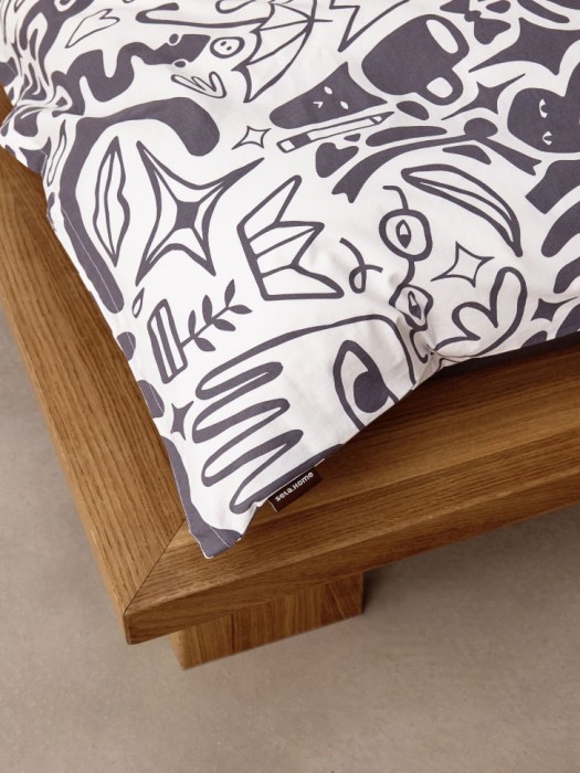 комплект постельного белья без простыни 1,5 спальный 140х200 см из россии вид сбоку