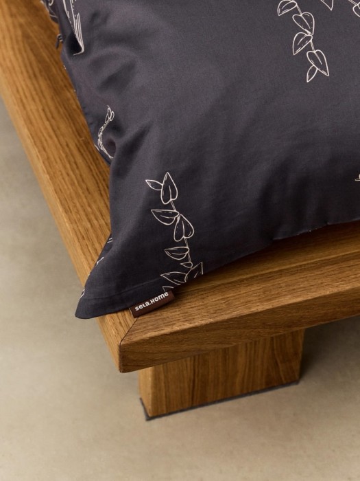 комплект постельного белья из сатина без простыни 1,5 спальный 140х200 см из россии вид сбоку