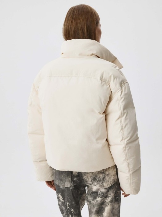 Товар с артикулом 4680704241792 вид сзади