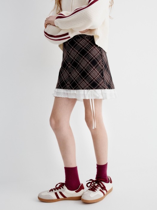 короткая юбка с оборкой для девочек от бренда sela вид слева