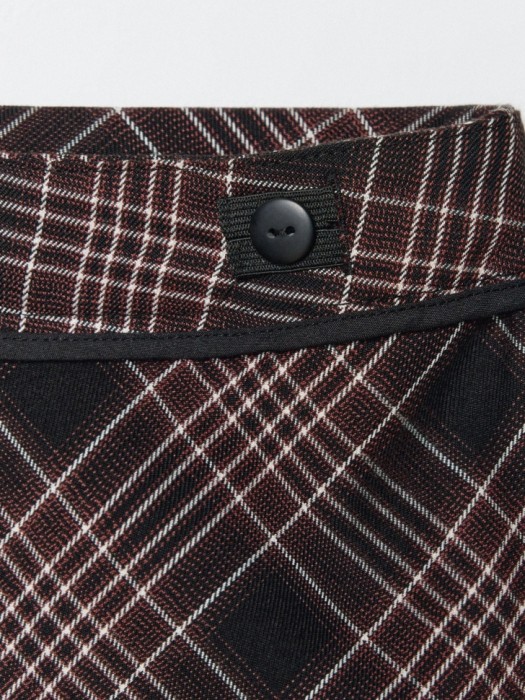 короткая юбка с оборкой для девочек из вискозы спереди