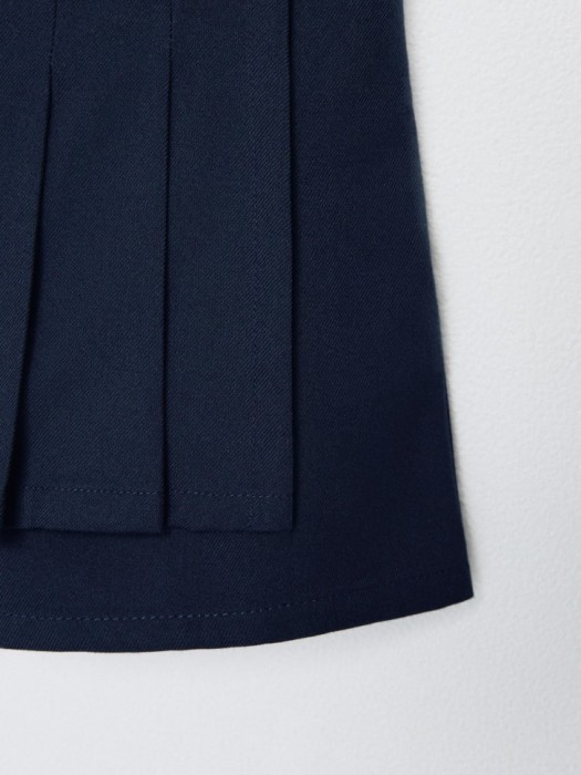 короткая юбка-шорты в складку для девочек из россии вид сбоку