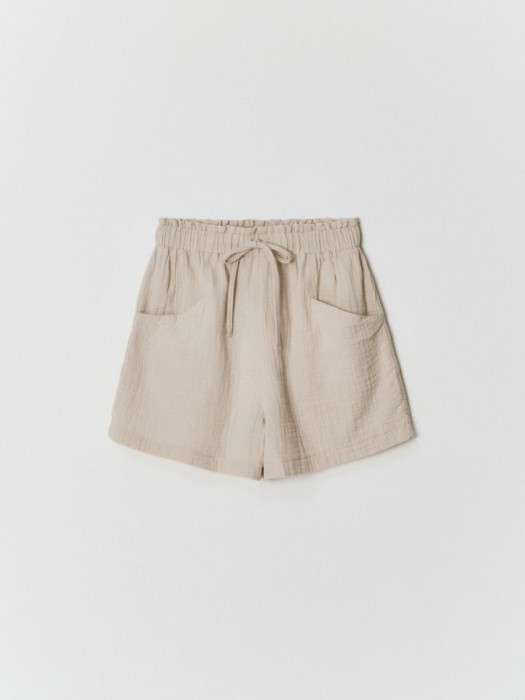 короткие шорты из муслина для девочек по цене 999 руб вид справа