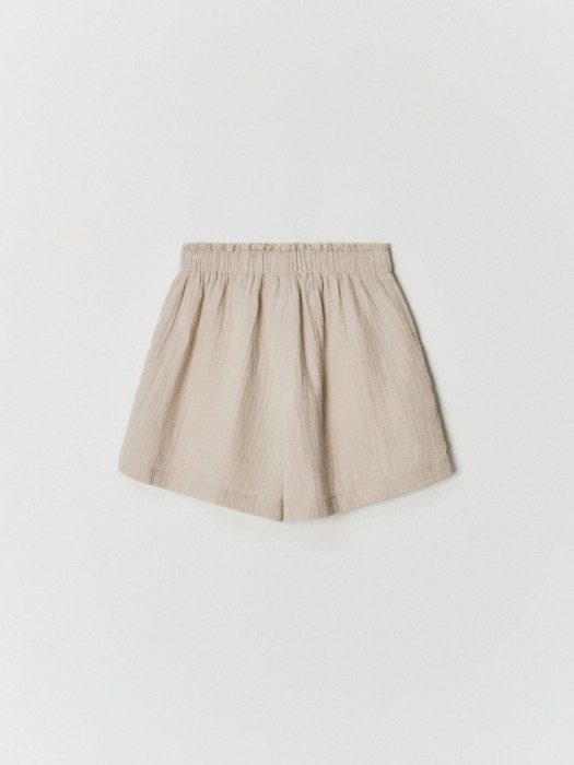 короткие шорты из муслина для девочек из россии вид сбоку