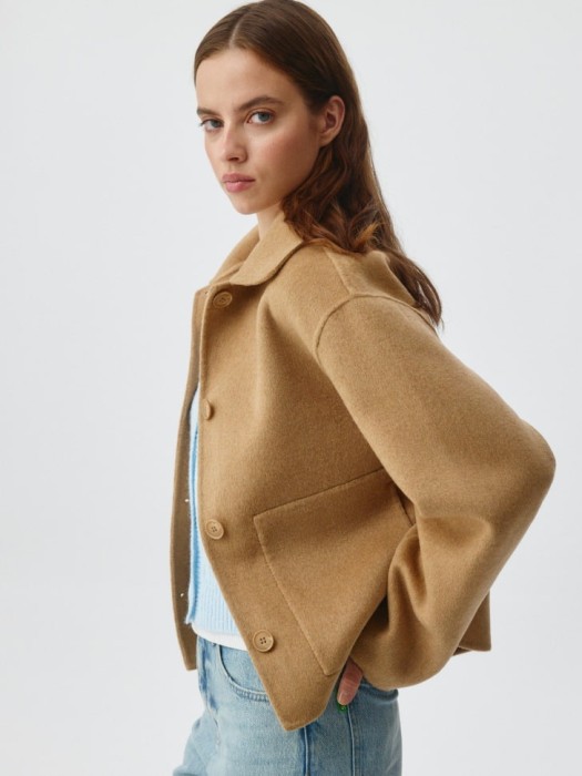 короткое полупальто из драпа с добавлением шерсти из россии вид сбоку