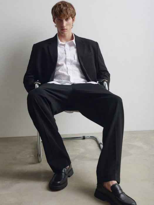 костюмный пиджак прямого силуэта от бренда sela вид слева