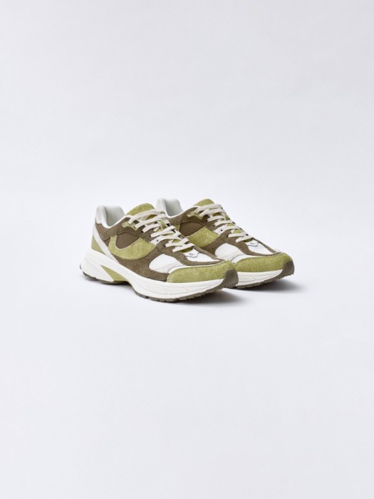 кроссовки из натуральной замши и текстиля из россии вид сбоку