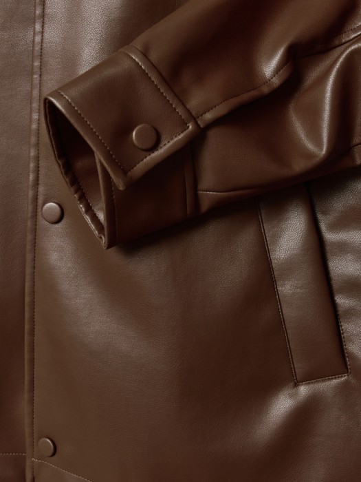 куртка из экокожи для взрослого возраста с изнаночной стороны