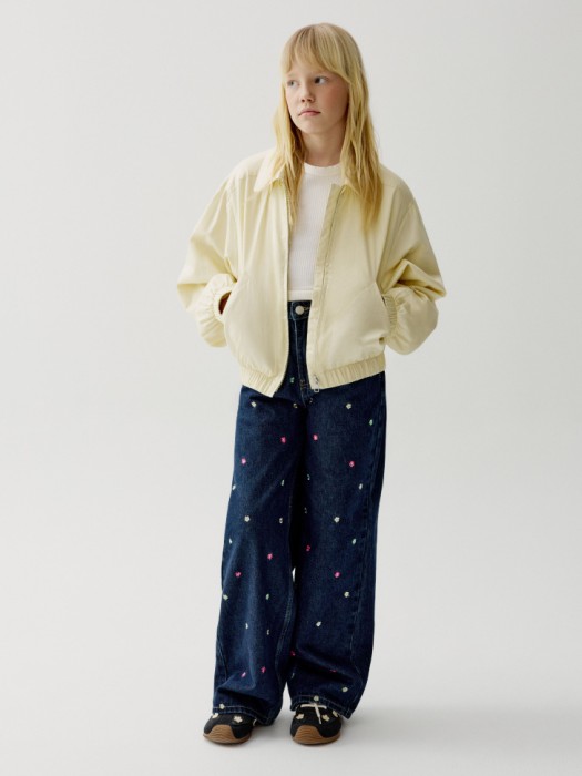 куртка из хлопкового сатина для девочек от бренда sela вид слева