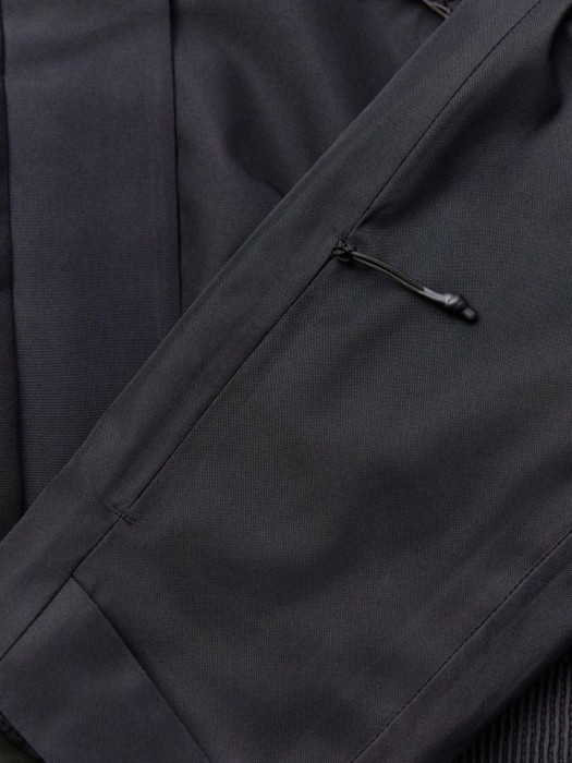 куртка из технологичной мембранной ткани drytex® из проверенных материалов спереди