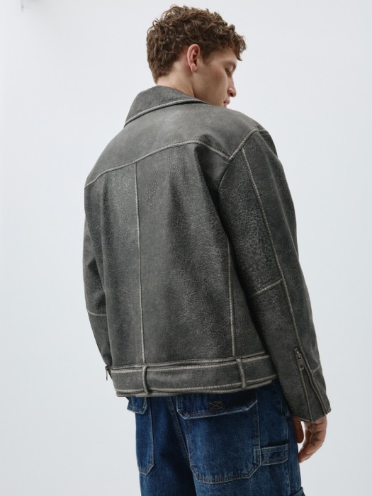 куртка-косуха из экокожи из россии вид сбоку