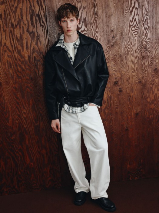 куртка-косуха из искусственной кожи от бренда sela вид слева