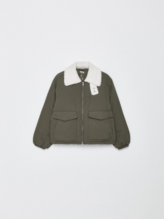 куртка с меховым воротником детская по цене 2599 руб вид справа