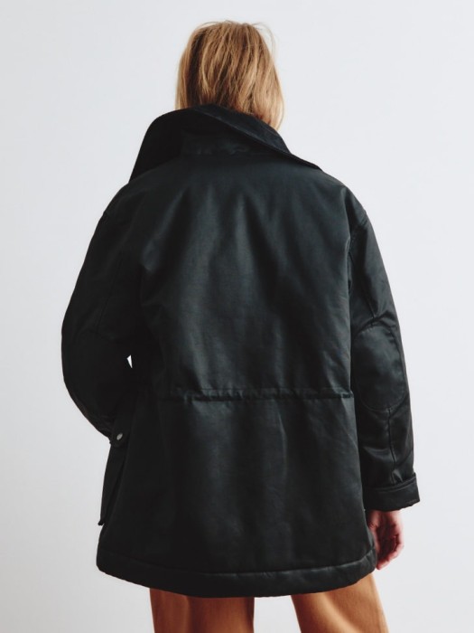 куртка с отложным воротником из линейки  young по цене 9999 руб вид справа