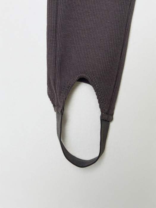 леггинсы со штрипками для девочек по цене 999 руб вид справа