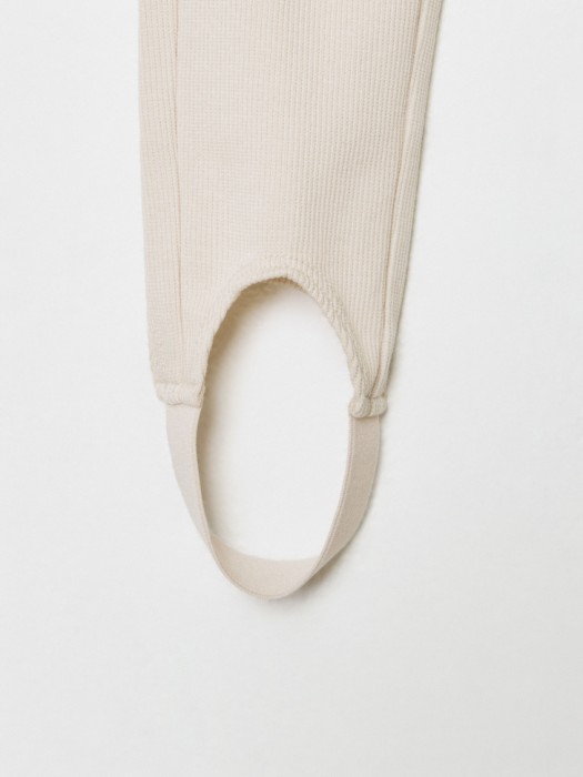 леггинсы со штрипками для девочек по цене 999 руб вид справа