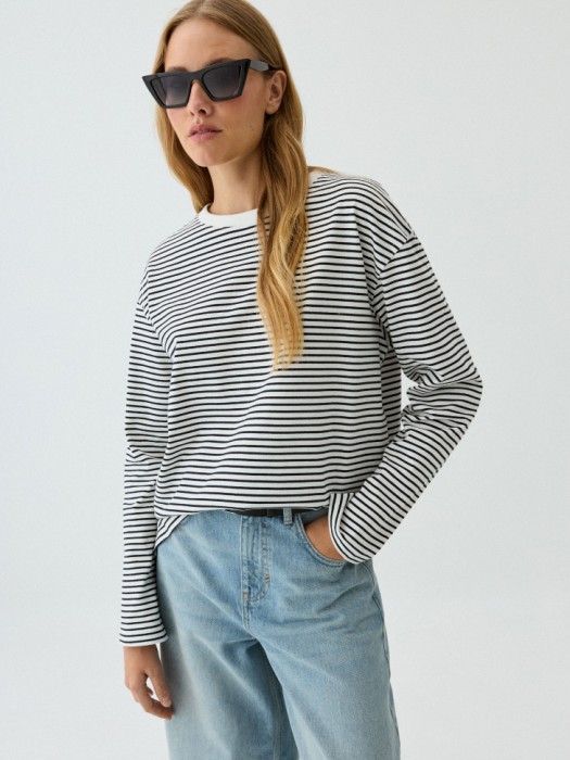 лонгслив anna oversize fit 4610283016870 фотография