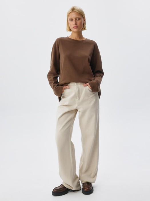 лонгслив anna oversize fit от бренда sela вид слева