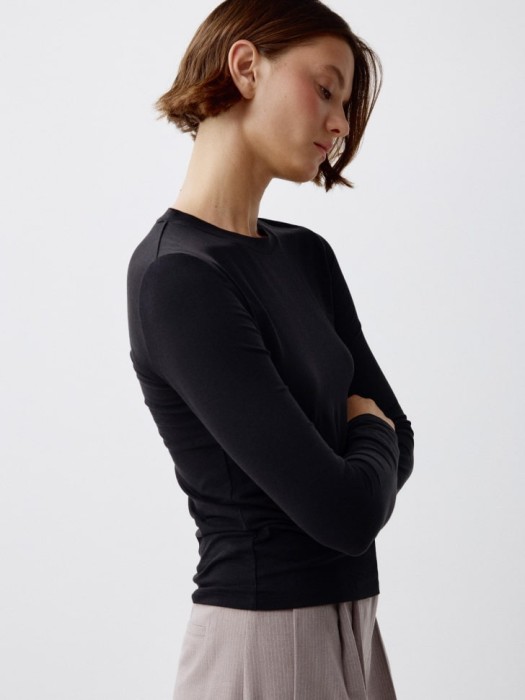 лонгслив из смесового тенселя из россии вид сбоку