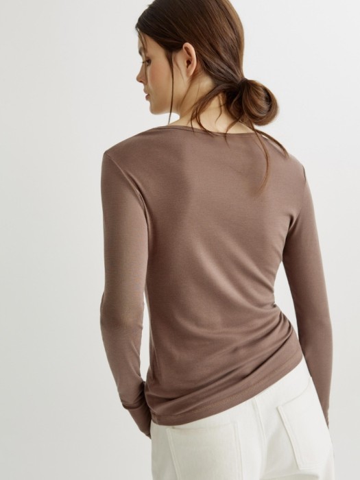 лонгслив из тенселя и шерсти премиум качества по цене 2599 руб вид справа