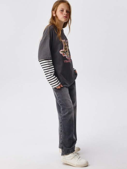 лонгслив оверсайз с принтом для девочек из хлопка спереди