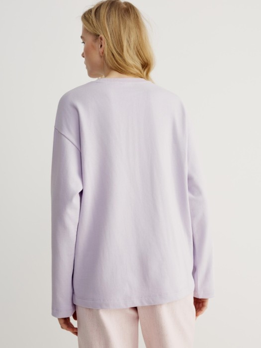 лонгслив оверсайз с принтом из коллекции art people с адель левитовой из россии вид сбоку