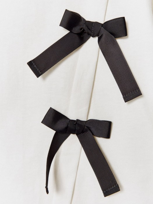 лонгслив с бантиками для девочек из хлопка спереди