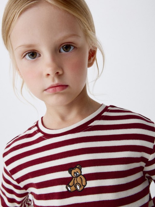 лонгслив с баской для девочек от бренда sela вид слева