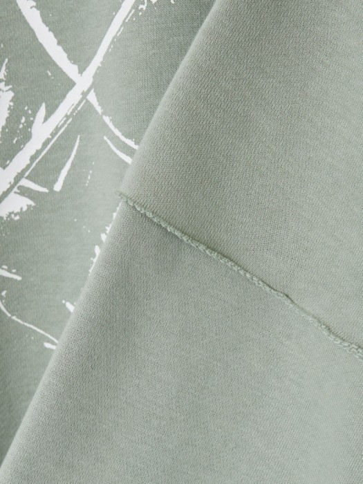 лонгслив с имитацией двухслойности из линейки  young универсального стиля с лицевой стороны