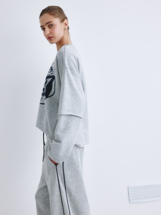 лонгслив с имитацией двухслойности из линейки  young из россии вид сбоку