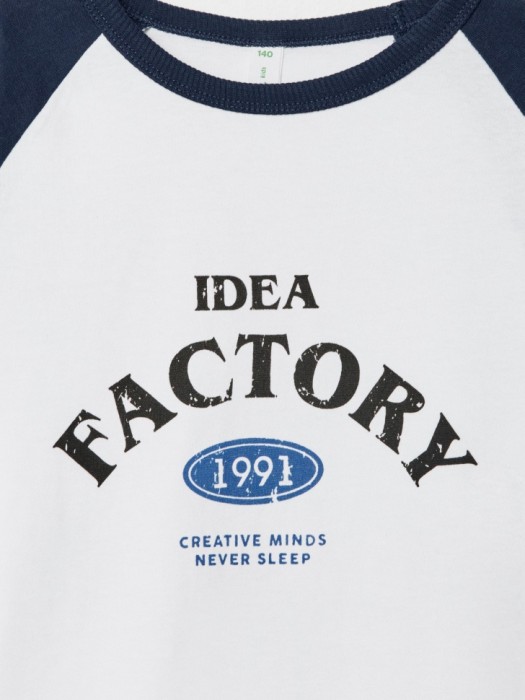 лонгслив с принтом детский из россии вид сбоку