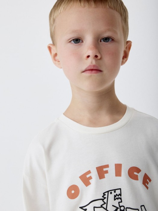 лонгслив с принтом для мальчиков из россии вид сбоку