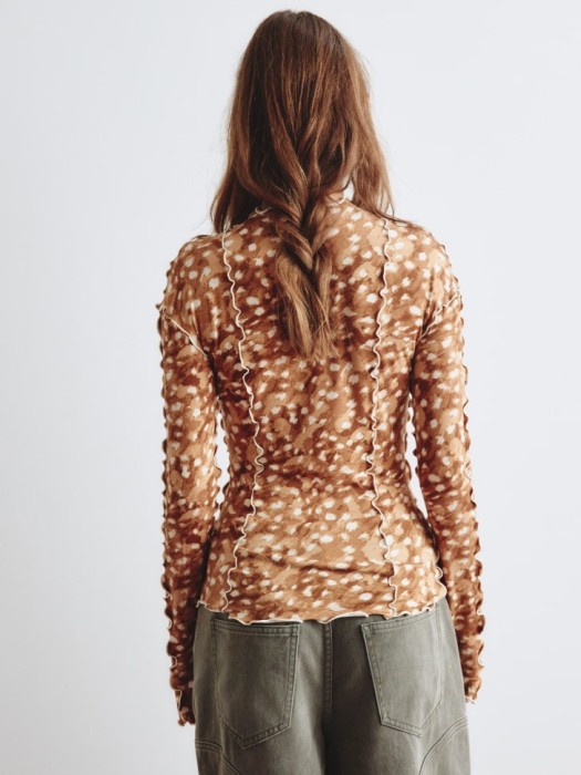 лонгслив с рельефными швами из линейки  young по цене 2199 руб вид справа