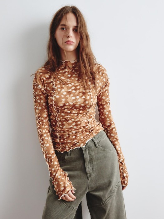 лонгслив с рельефными швами из линейки  young от 16 до 18 лет с изнаночной стороны