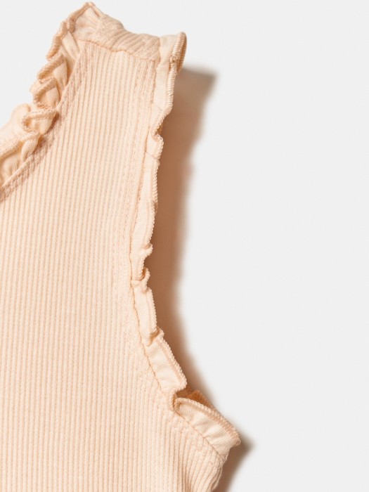 майка с оборками для девочек из трикотажа спереди