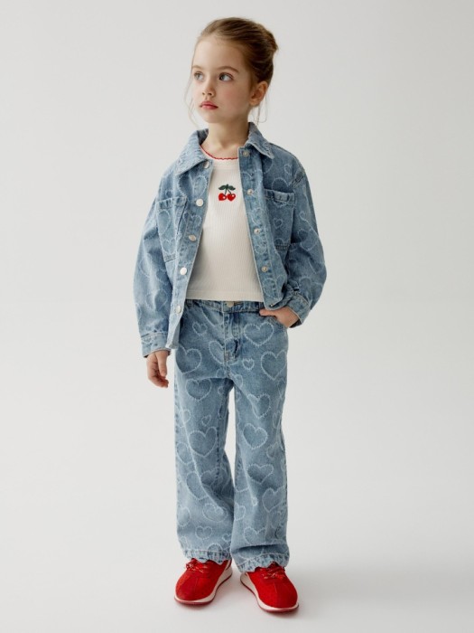 майка в рубчик с вышивкой для девочек от бренда sela вид слева