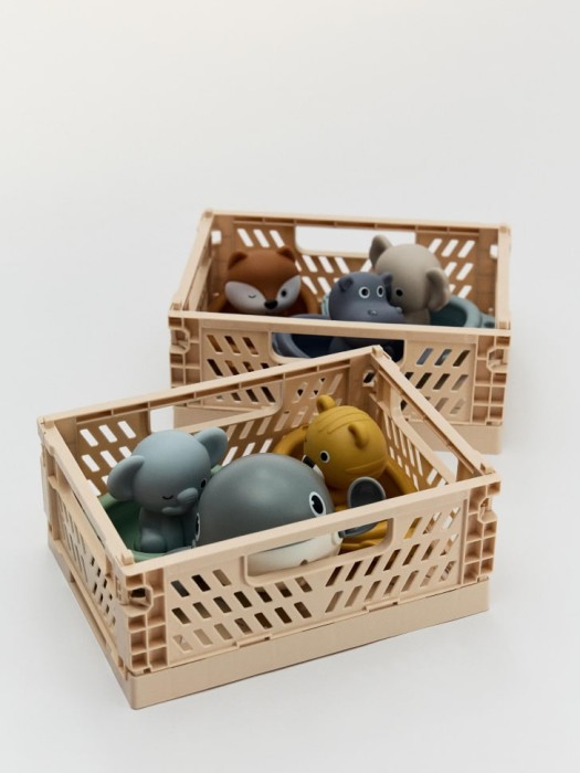 маленький пластиковый органайзер для хранения от бренда sela вид слева