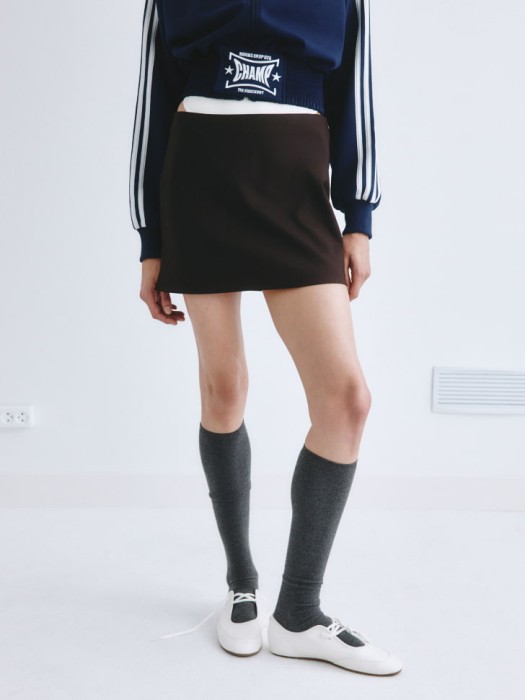 мини юбка из линейки  young от бренда sela вид слева