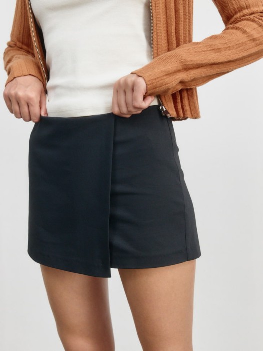 мини юбка-шорты из линейки  young от бренда sela вид слева