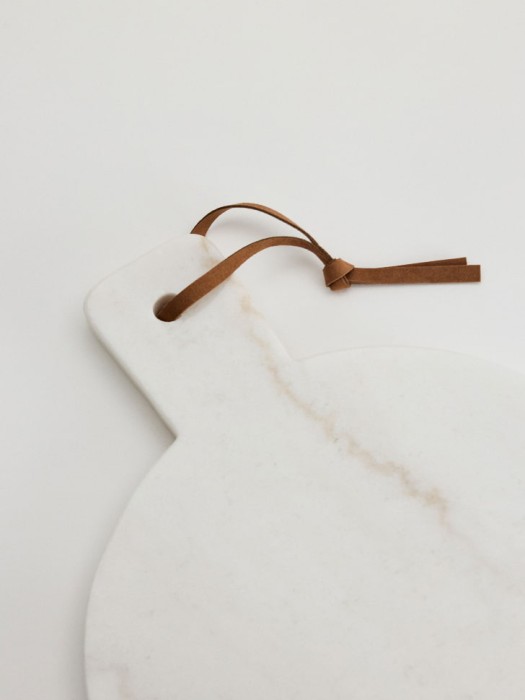 мраморная доска для сервировки от бренда sela вид слева