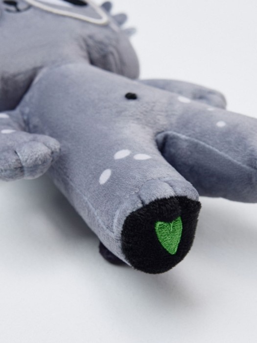 Товар серого цвета с внутренней стороны