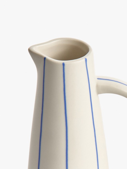 набор графинов из каменной керамики с блюдцем, 2 шт. от бренда sela вид слева