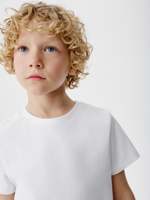 набор из 2 базовых футболок детских из россии вид сбоку