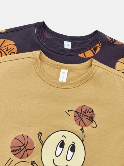 набор из 2 футболок с принтом для мальчиков из россии вид сбоку