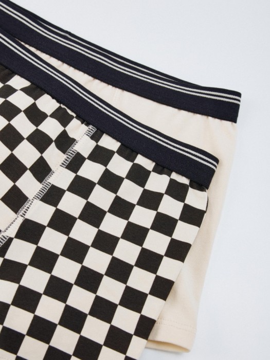 набор из 2 трусов-боксеров для мальчиков от бренда sela вид слева