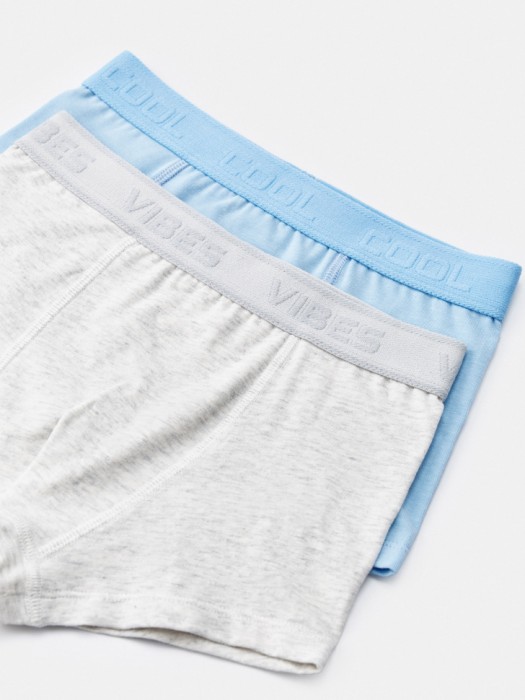 набор из 2 трусов-боксеров для мальчиков от бренда sela вид слева