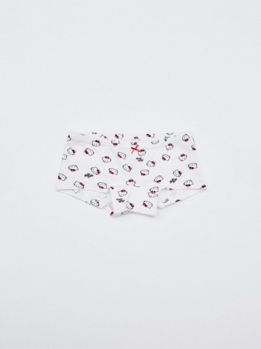 набор из 2 трусов-шортиков с принтом hello kitty для девочек от бренда sela вид слева